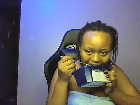 Candii wet  online show from February 6, 12:48 am