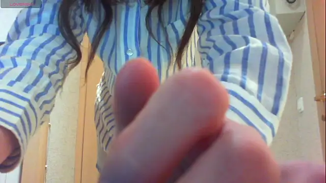 khu yam online show from November 2, 5:04 pm