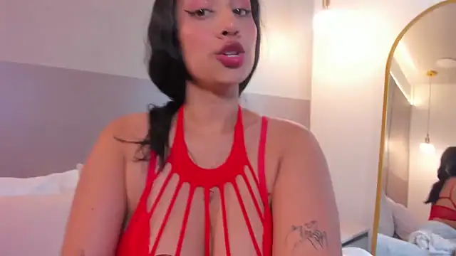 venuz lee online show from April 6, 1:12 pm