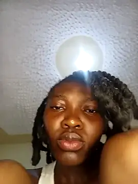 Snapshot of Hot_ebony30 chatting on May 11, 6:52 am Hot ebony30 online show from May 11, 6:52 am
