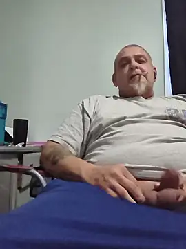 Snapshot of bigbillf1 chatting on July 14, 4:13 pm bigbillf1 online show from July 14, 4:13 pm
