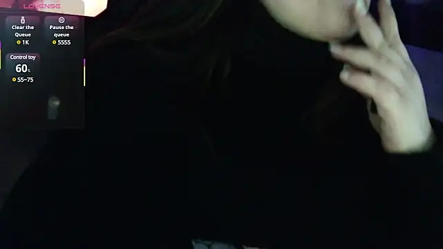 Snapshot of KatieDx chatting on February 27, 11:52 am KatieDx online show from February 27, 11:52 am