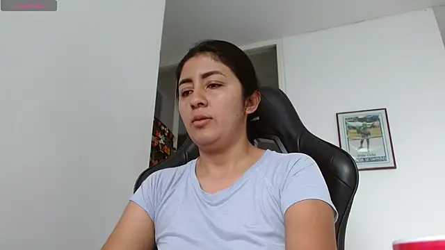 Snapshot of danna_peterson1 chatting on November 9, 1:09 pm danna peterson1 online show from November 9, 1:09 pm