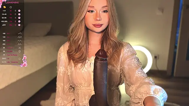 Snapshot of diaanona chatting on February 14, 6:15 pm diaanona online show from February 14, 6:15 pm