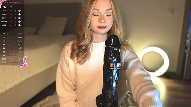 Snapshot of diaanona chatting on February 16, 9:33 pm diaanona online show from February 16, 9:33 pm