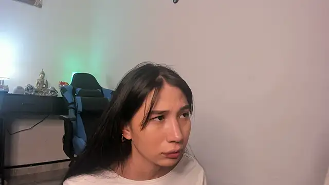 Snapshot of AlessiaVix chatting on December 25, 4:00 pm AlessiaVix online show from December 25, 4:00 pm