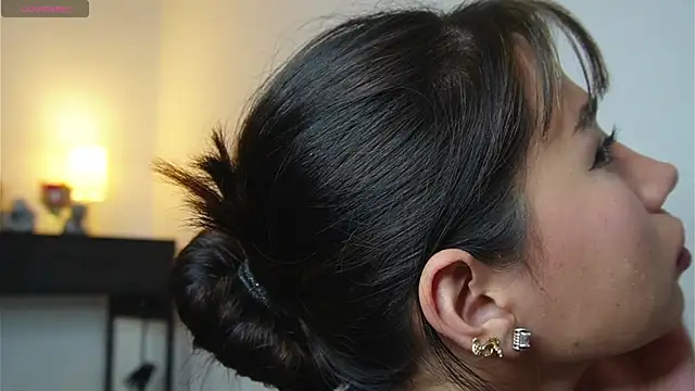 Snapshot of AlessiaVix chatting on February 10, 2:59 pm AlessiaVix online show from February 10, 2:59 pm