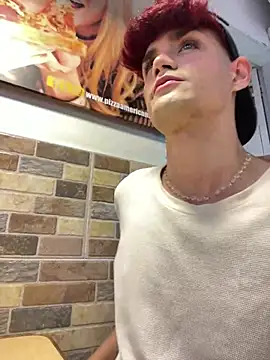 Snapshot of VladHellsing4 chatting on December 29, 12:41 am VladHellsing4 online show from December 29, 12:41 am