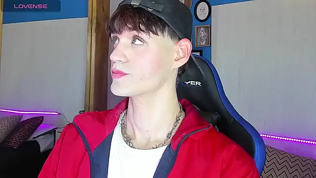 Snapshot of VladHellsing4 chatting on March 13, 1:07 pm VladHellsing4 online show from March 13, 1:07 pm