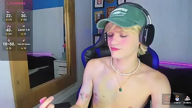 Snapshot of VladHellsing4 chatting on September 17, 2:41 pm VladHellsing4 online show from September 17, 2:41 pm