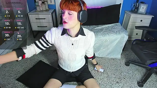 Snapshot of VladHellsing4 chatting on October 4, 2:15 pm VladHellsing4 online show from October 4, 2:15 pm