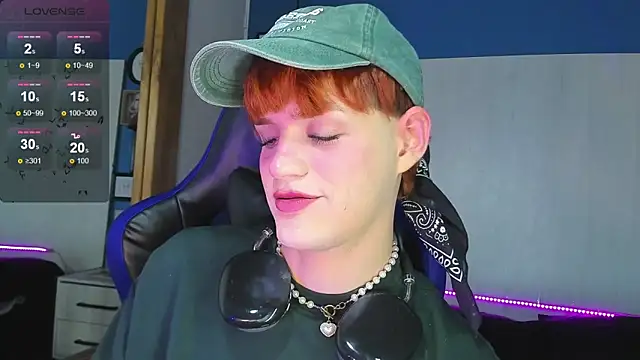 Snapshot of VladHellsing4 chatting on October 14, 3:02 pm VladHellsing4 online show from October 14, 3:02 pm