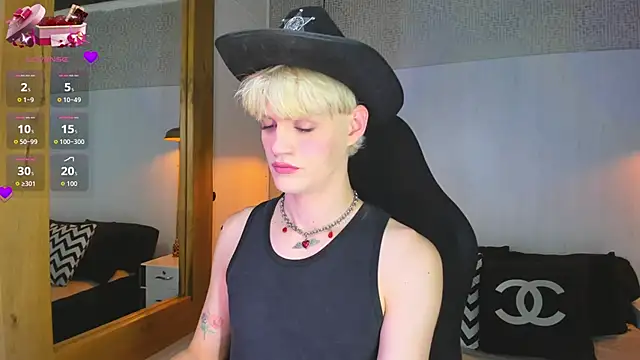 Snapshot of VladHellsing4 chatting on February 26, 2:27 pm VladHellsing4 online show from February 26, 2:27 pm