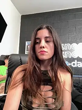 SaraLatinayPrimiciax online show from November 4, 4:06 pm