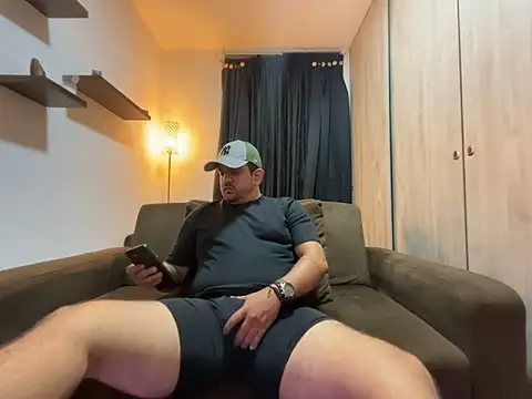 Snapshot of arthur_94 chatting on July 2, 3:23 am arthur 94 online show from July 2, 3:23 am