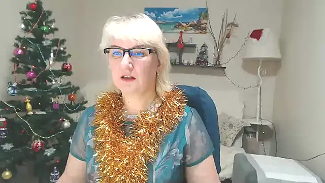 FleurMays online show from December 29, 4:59 am