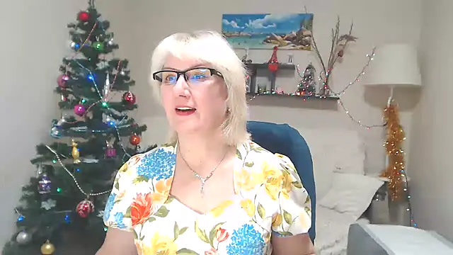 FleurMays online show from January 11, 11:12 am