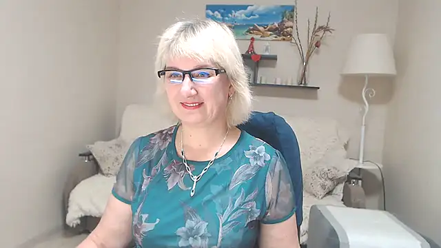 FleurMays online show from February 7, 1:01 pm