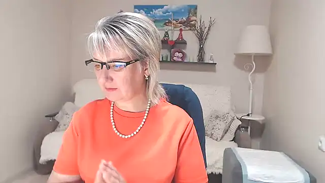 FleurMays online show from July 21, 7:11 am