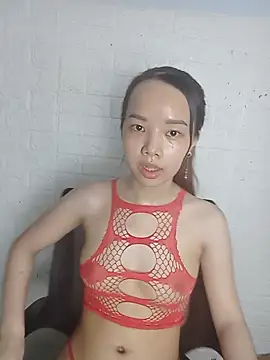 Snapshot of Baby2903 chatting on March 13, 8:15 am Baby2903 online show from March 13, 8:15 am