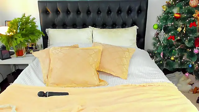 Goddess Squirt  online show from January 14, 5:57 am