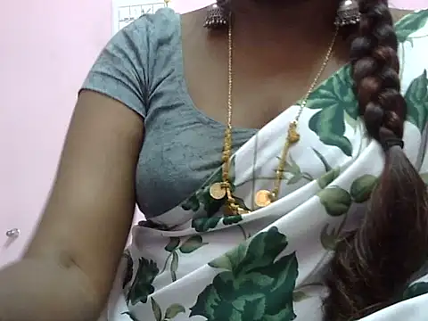 Hot akshara online show from December 15, 2:32 pm