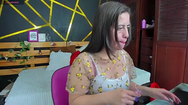 kathina giraldo online show from October 20, 1:00 pm