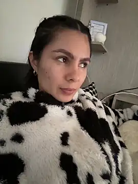 SofiaG  online show from November 3, 7:04 pm