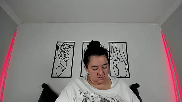 RubyPirsso18 online show from November 10, 7:57 pm