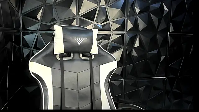 HelueHorny13 online show from October 1, 5:35 am