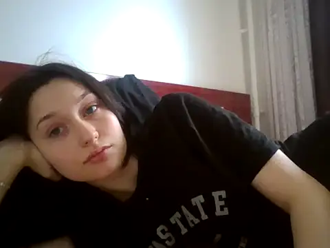 Snapshot of babyroxanne chatting on March 22, 1:47 pm babyroxanne online show from March 22, 1:47 pm