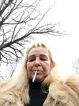 CassandraSandra44 online show from December 20, 9:38 am