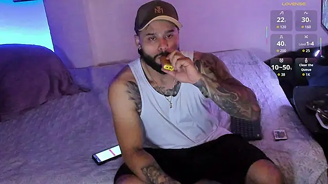 jeremygerard  online show from October 26, 6:03 pm