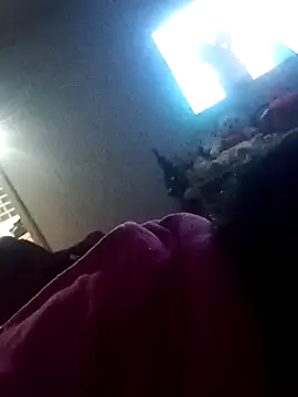 Snapshot of taradobbsafadok chatting on December 13, 4:22 am taradobbsafadok online show from December 13, 4:22 am