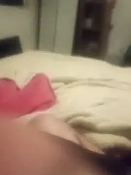 Snapshot of taradobbsafadok chatting on March 18, 12:05 am taradobbsafadok online show from March 18, 12:05 am