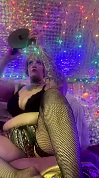 Hunniebunnie78 online show from July 3, 6:20 am