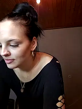 Snapshot of Jujuicy_97 chatting on January 10, 8:18 am Jujuicy 97 online show from January 10, 8:18 am