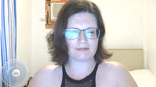 CrimsonMistress online show from January 7, 10:23 pm