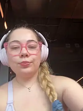 brooklynivy online show from October 10, 5:28 am