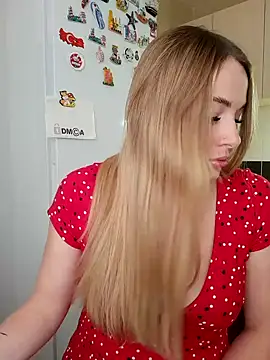 Cute Hot Alice online show from December 5, 8:22 pm