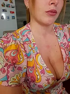 Cute Hot Alice online show from October 26, 7:20 pm