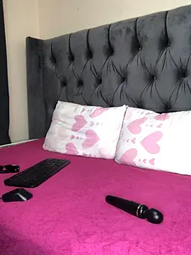 Anaelle24 online show from February 17, 7:42 pm