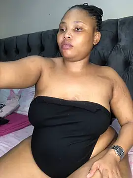 Anaelle24 online show from February 28, 8:04 am