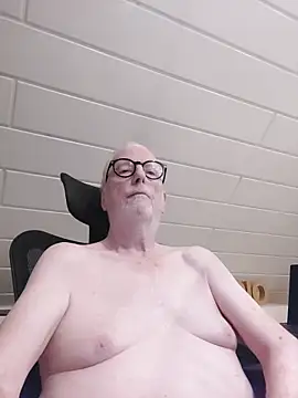 Greyhound70 online show from November 7, 4:51 pm