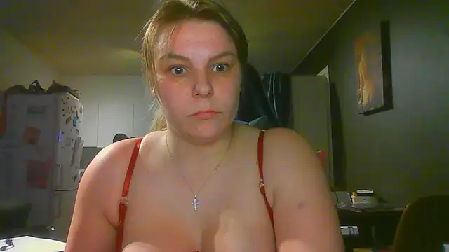 PetiteB Official online show from April 4, 10:51 pm