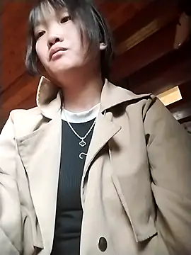 Snapshot of lytamye chatting on March 5, 10:22 am lytamye online show from March 5, 10:22 am