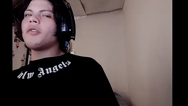 Xtrem3HARDxxx online show from November 18, 3:45 am