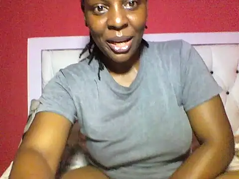 Snapshot of Sweet-piie chatting on October 12, 6:18 pm Sweet-piie online show from October 12, 6:18 pm