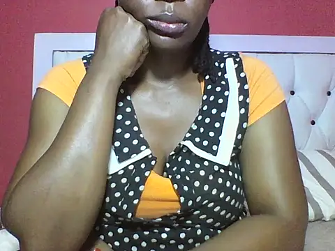 Snapshot of Sweet-piie chatting on December 15, 8:13 pm Sweet-piie online show from December 15, 8:13 pm