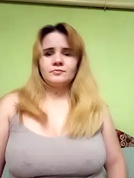 Snapshot of SannyMILF chatting on December 14, 4:09 pm SannyMILF online show from December 14, 4:09 pm